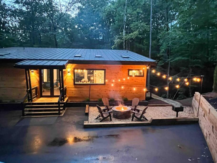 Modern Mountain Getaway With Hot Tub, Fire Pit Βίλα Sautee Nacoochee Εξωτερικό φωτογραφία